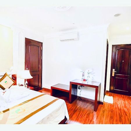 Orange Hotel - City Center Danang, Near Dragon Bridge, Han River Bagian luar foto