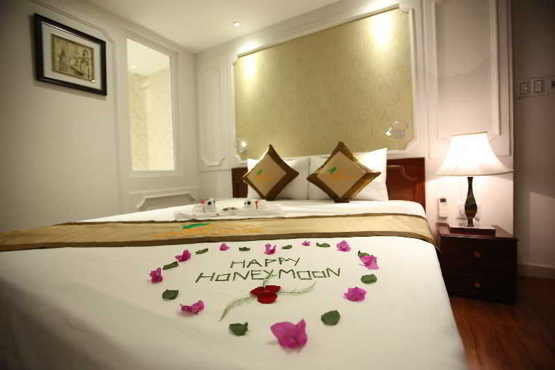 Orange Hotel - City Center Danang, Near Dragon Bridge, Han River Bagian luar foto